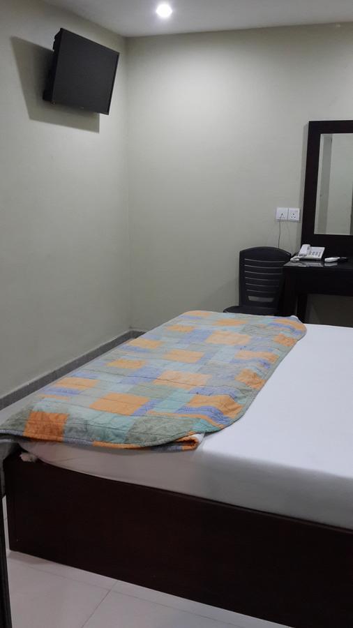 Leon Inn Jodoh Square Batam エクステリア 写真
